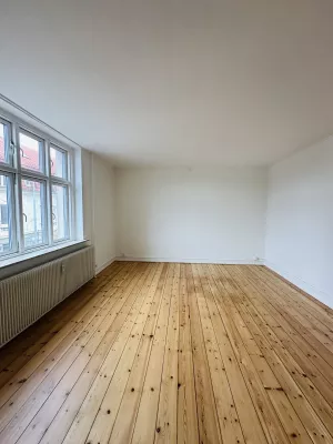 6693