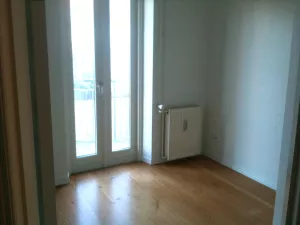 6796