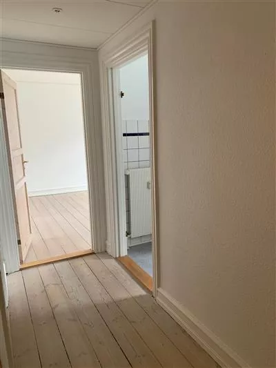 6820
