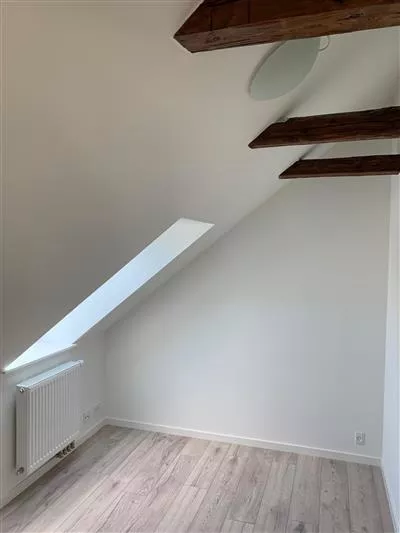 7007
