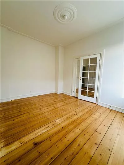 8590