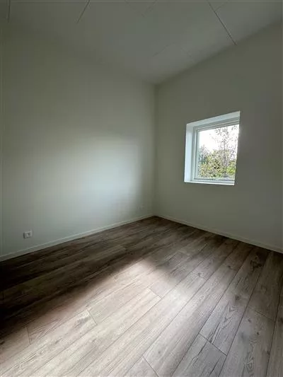 9418